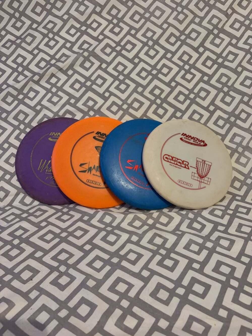 Innova Disc Golf 4-Disc Set: Wraith, Shark, and Aviar great starter set